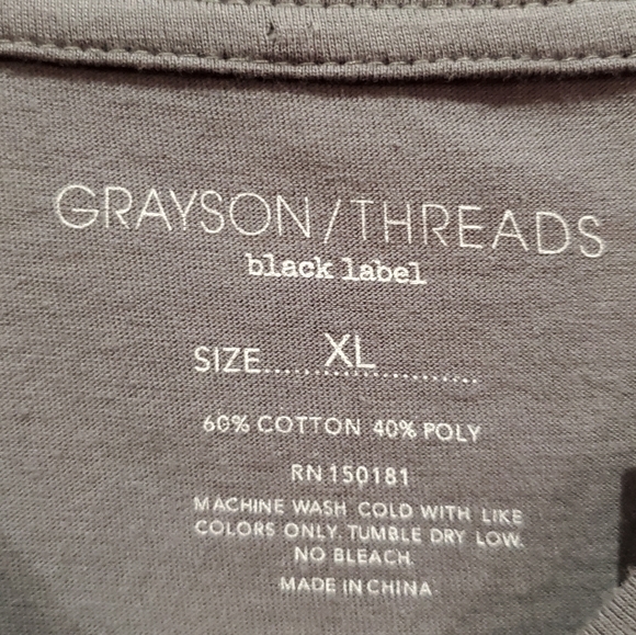 🆕️ Grayson Threads Crop Top - Picture 3 of 3